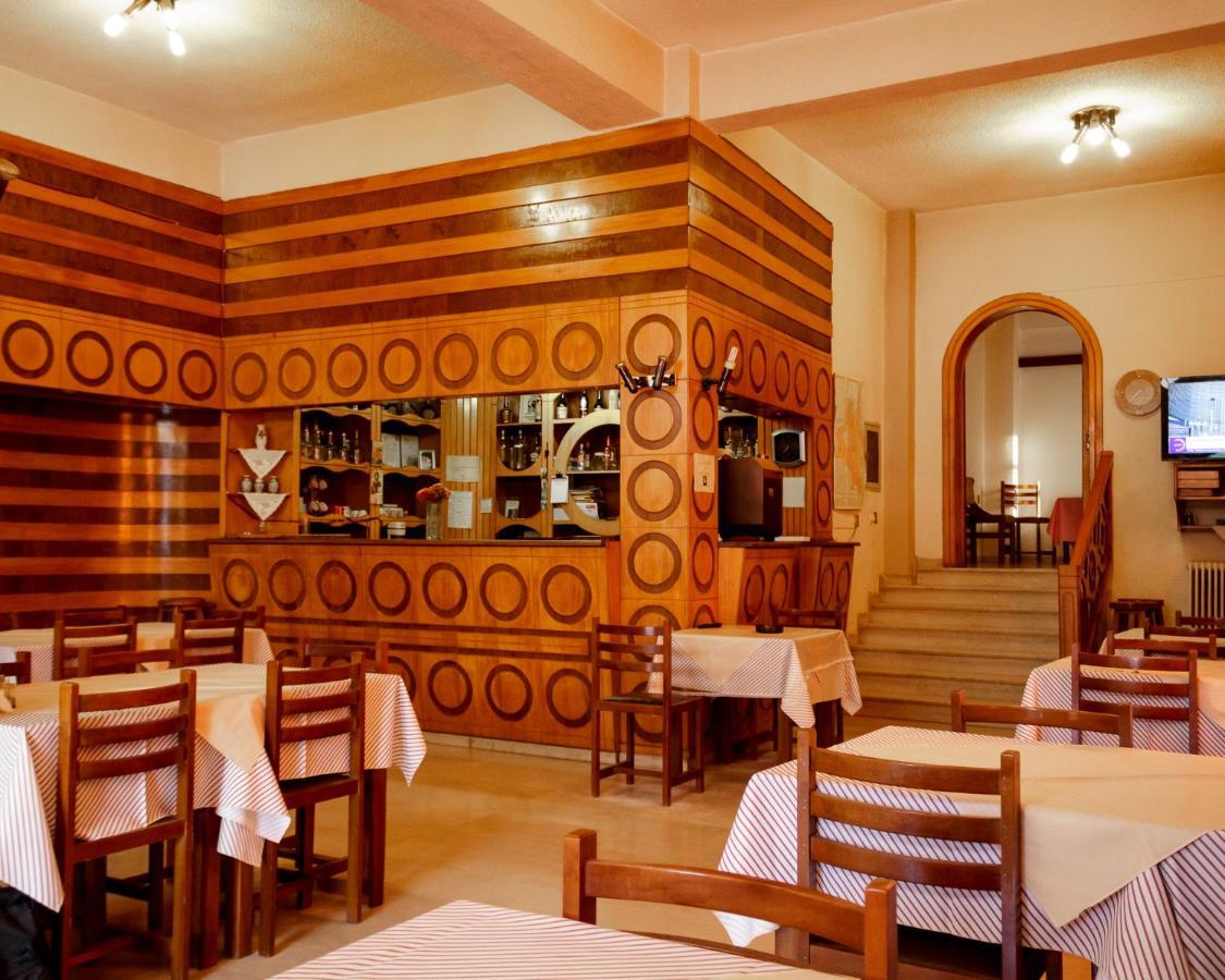 Finikas Hotel Larissa Ngoại thất bức ảnh